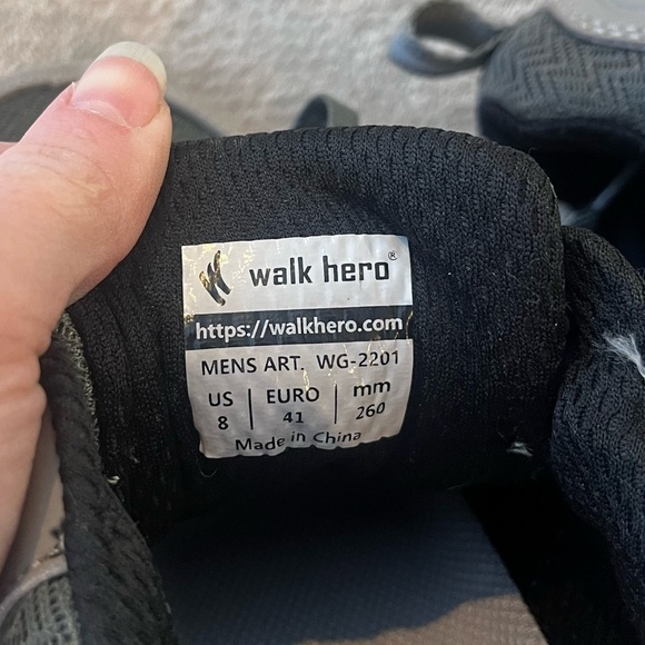 Men's Mesh Arch Support Sneaker 8 - Picture 5 of 9